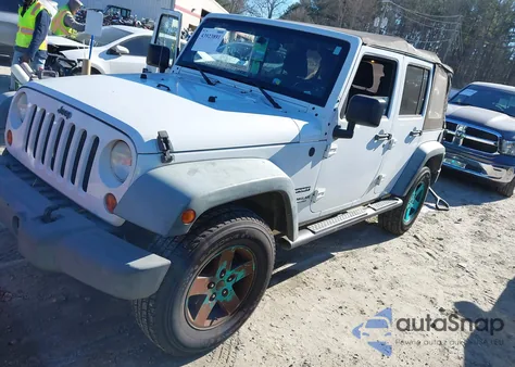 2013 Jeep Wrangler Unlimited Sport из США, поврежденный, VIN 1C4HJWDG0DL564665